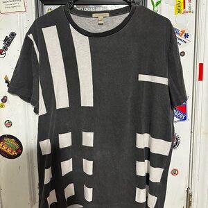 Burberry t shirt